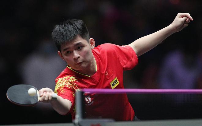 中国球员凭 中国球员凭