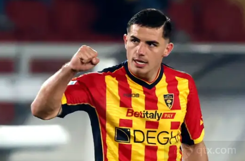 赛的报道形 赛的报道形