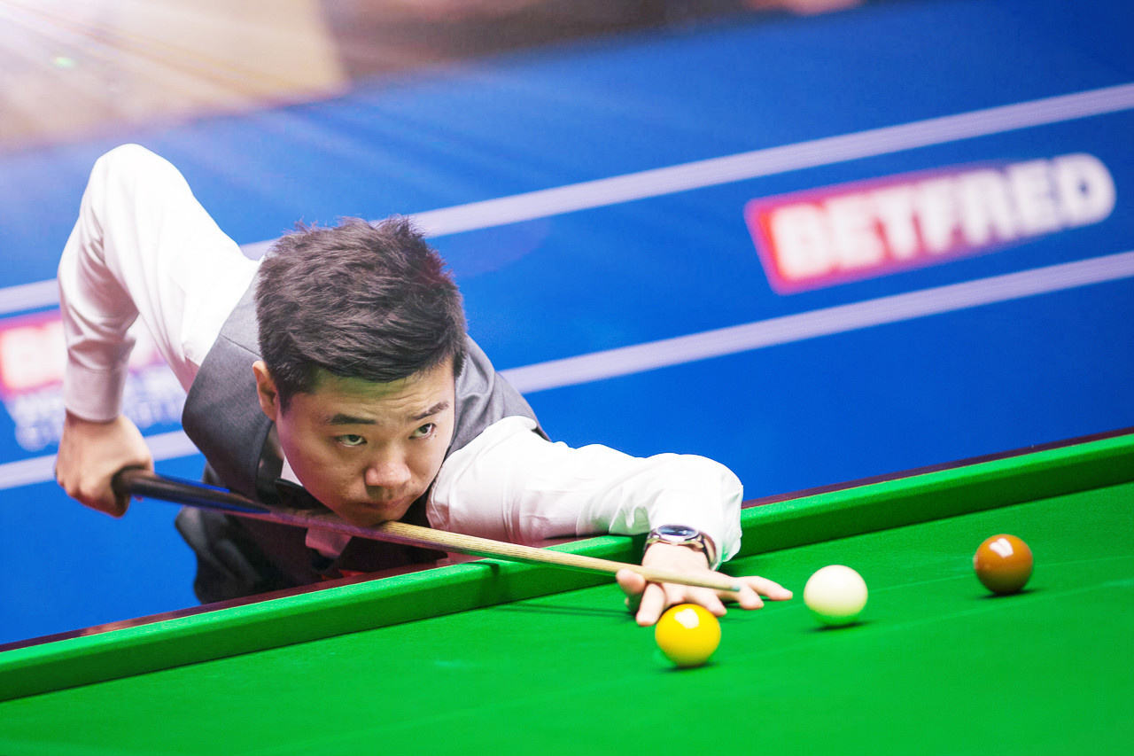 演着关键角 演着关键角