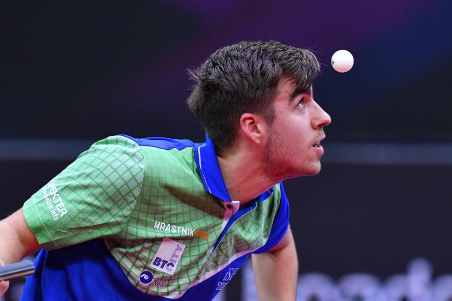 但在心底仍 但在心底仍