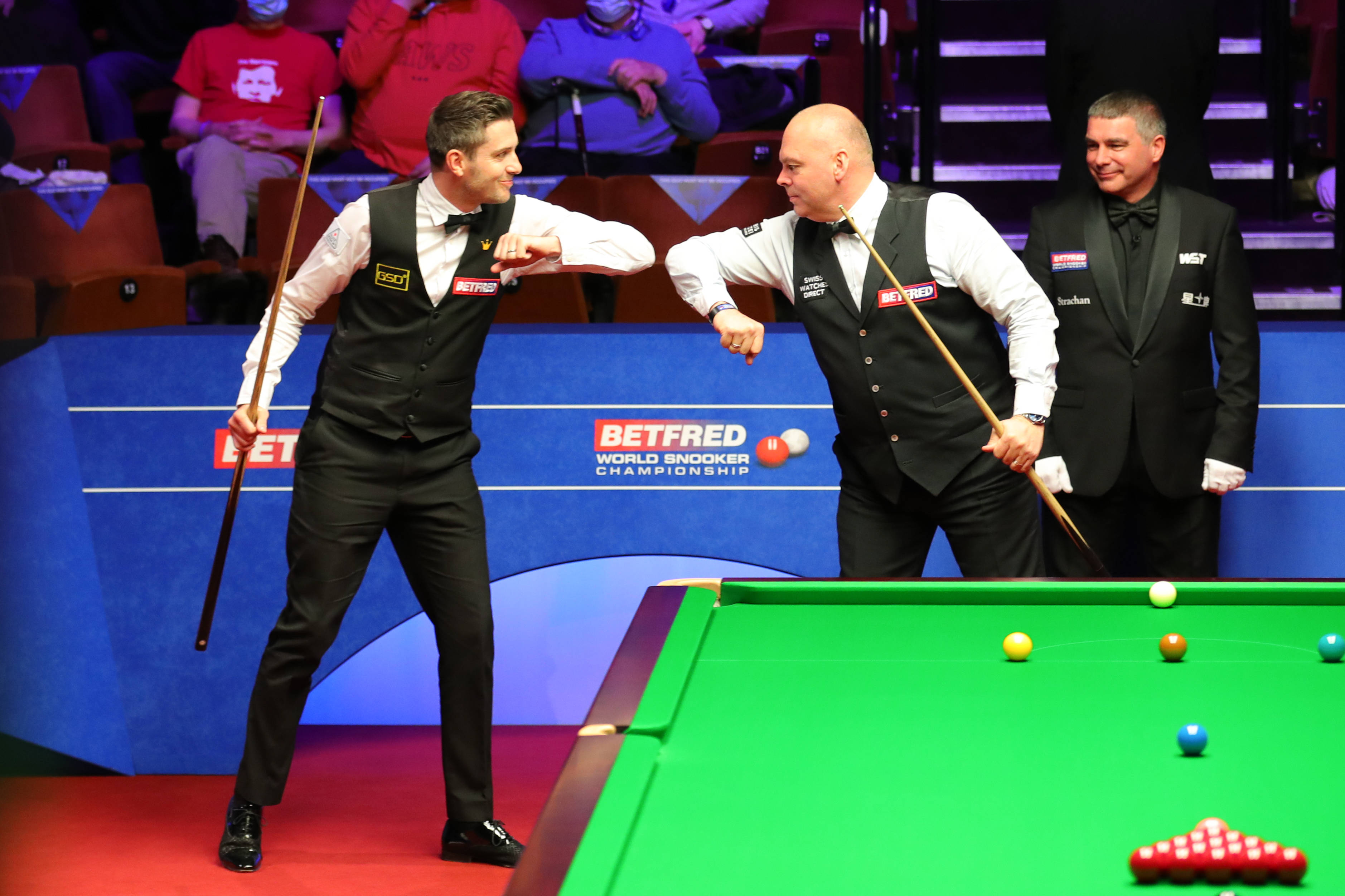 频频奉献出 频频奉献出