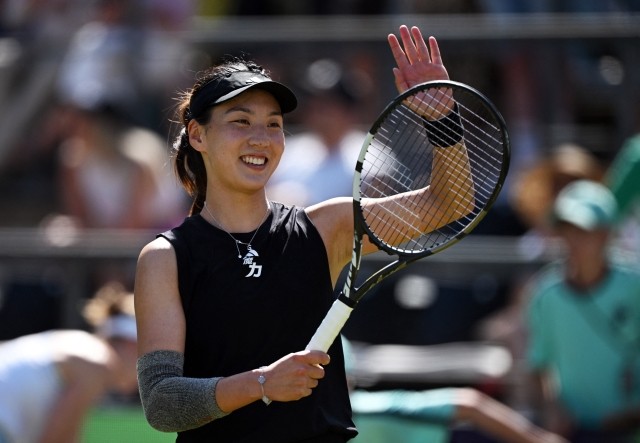 自信满满地 自信满满地