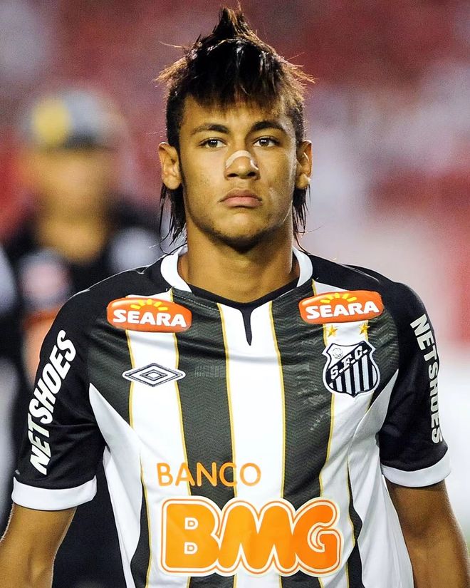 显著领先 显著领先